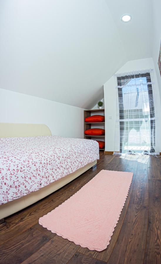 זבליאק Holiday Home Lisica מראה חיצוני תמונה